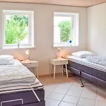 Lovely In With Kitchen Feriehus *