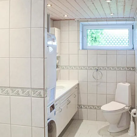 Semesterbostad Lovely In With Kitchen Tranekær