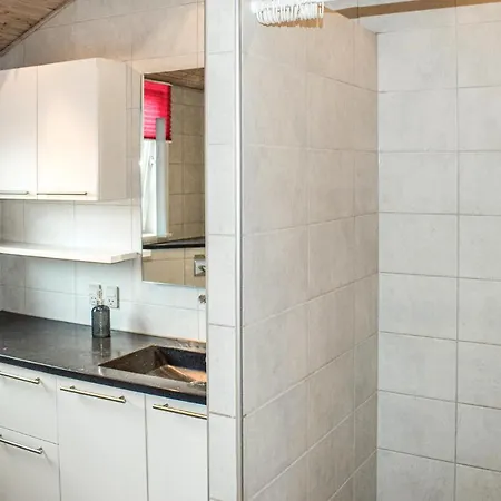 Semesterbostad Lovely In With Kitchen *